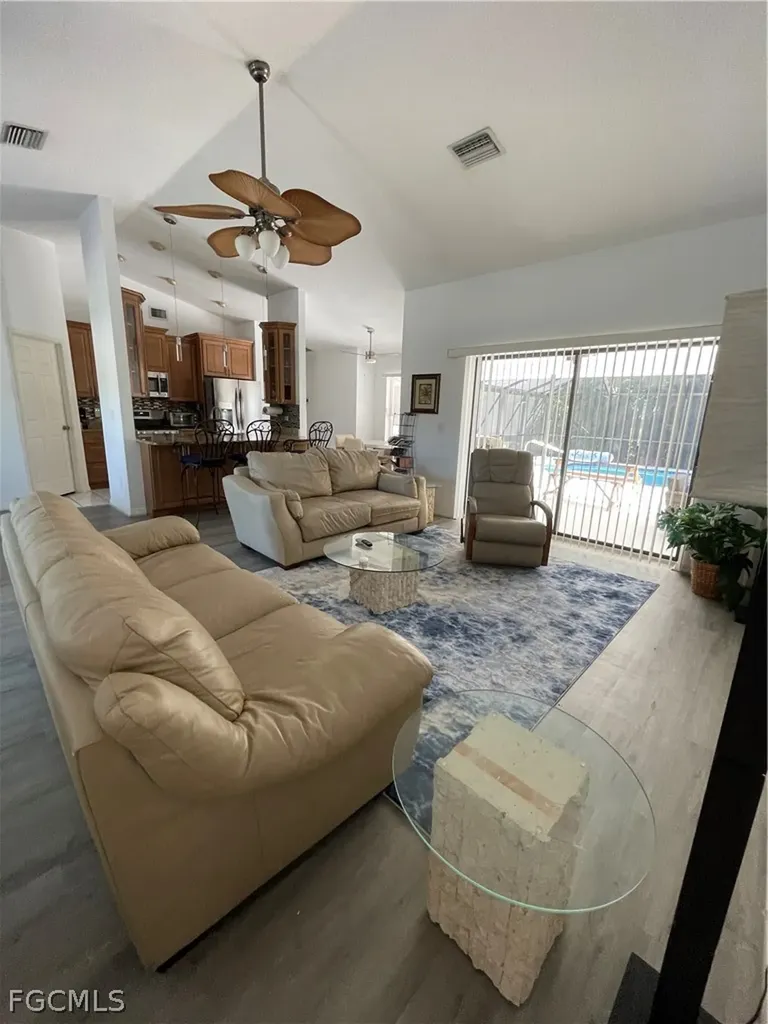 130 SE 44th Street Cape Coral FL 33904