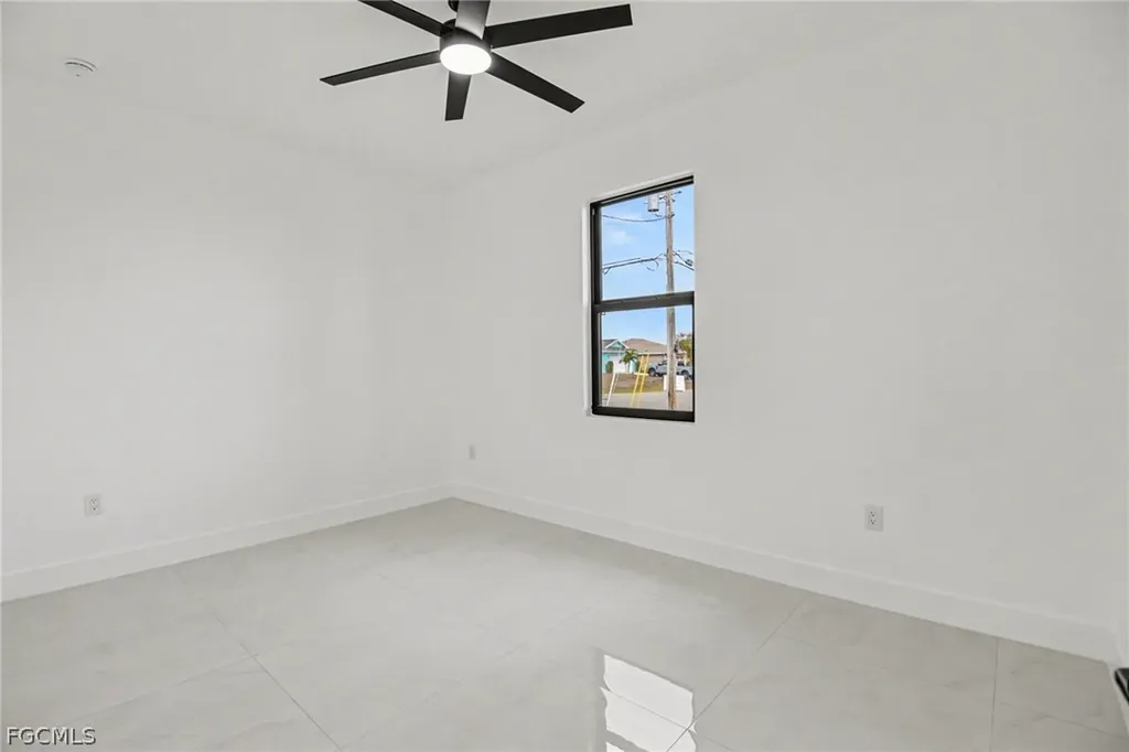 1030 NE Juanita Place Cape Coral FL 33909