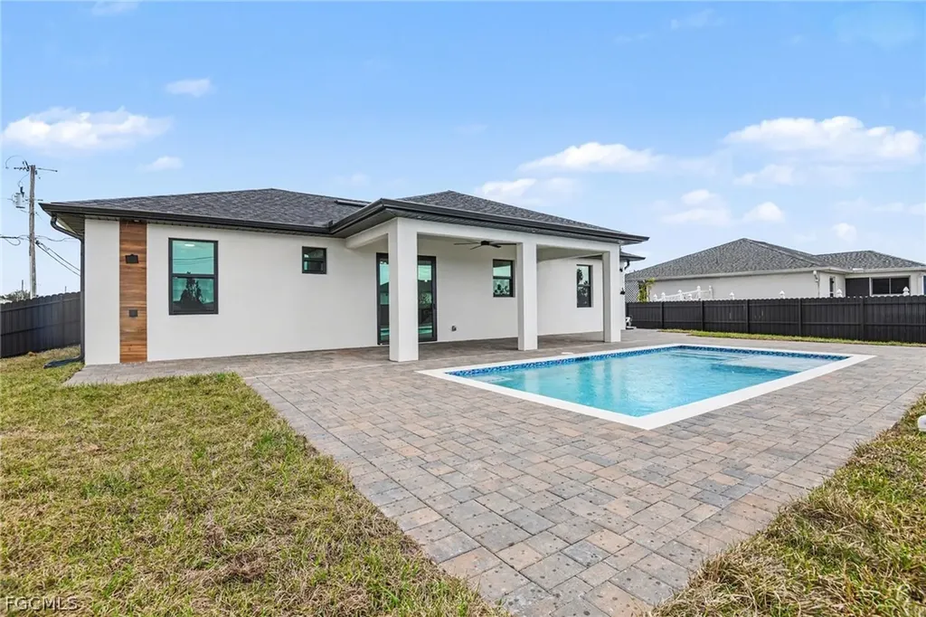 1030 NE Juanita Place Cape Coral FL 33909