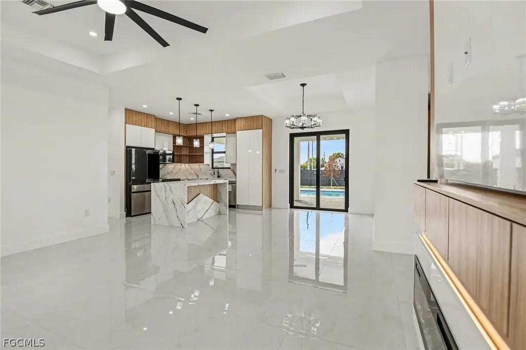 1030 NE Juanita Place Cape Coral FL 33909