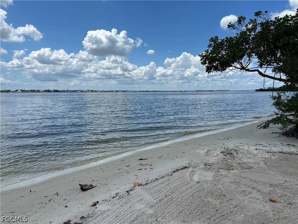 14977 Rivers Edge Court Fort Myers FL 33908