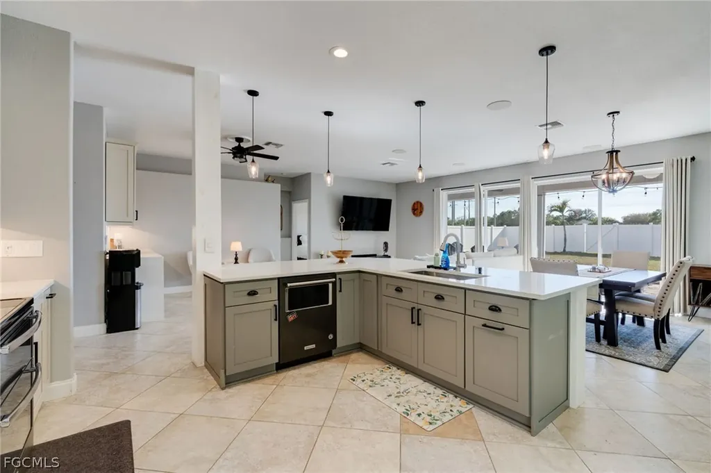 11200 Lakeland Circle Fort Myers FL 33913