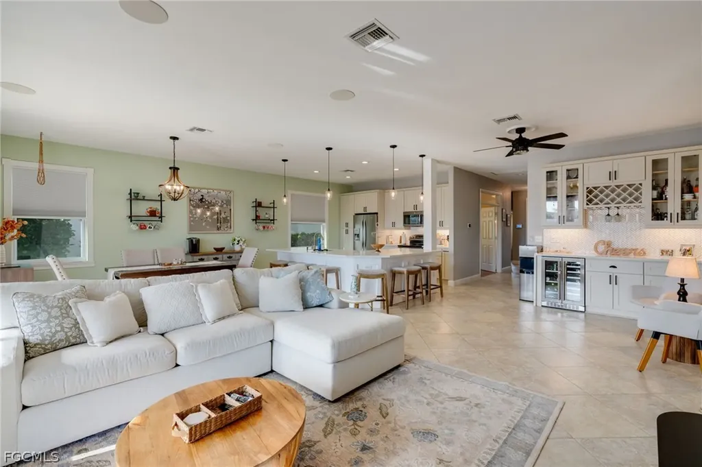 11200 Lakeland Circle Fort Myers FL 33913