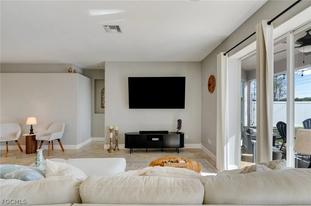 11200 Lakeland Circle Fort Myers FL 33913