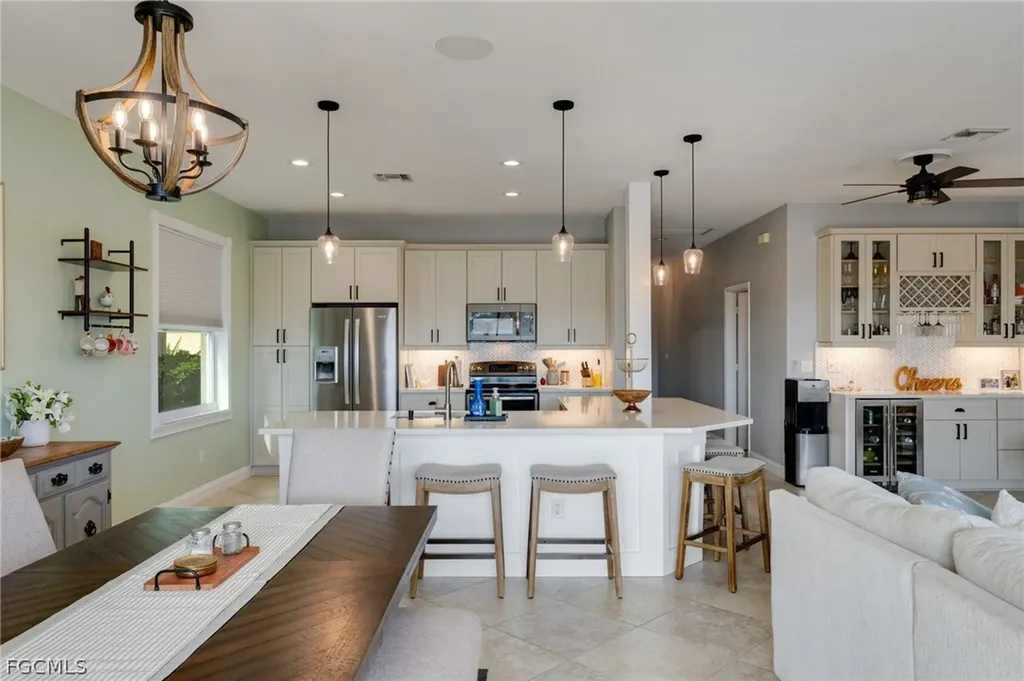11200 Lakeland Circle Fort Myers FL 33913