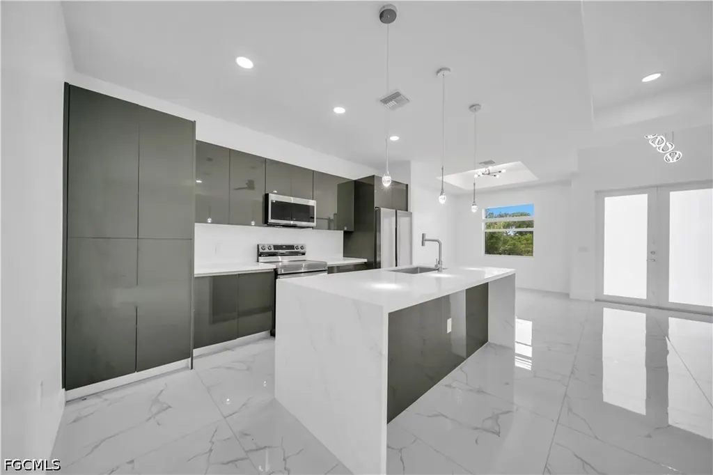 325 Paulcrest Avenue Lehigh Acres FL 33974