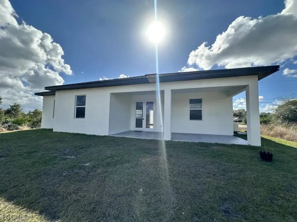 325 Paulcrest Avenue Lehigh Acres FL 33974