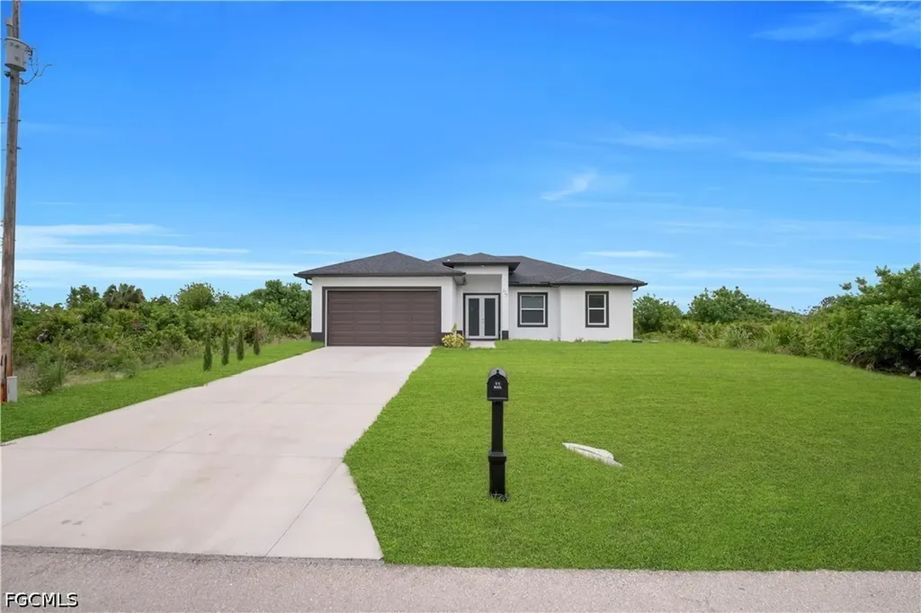 325 Paulcrest Avenue Lehigh Acres FL 33974