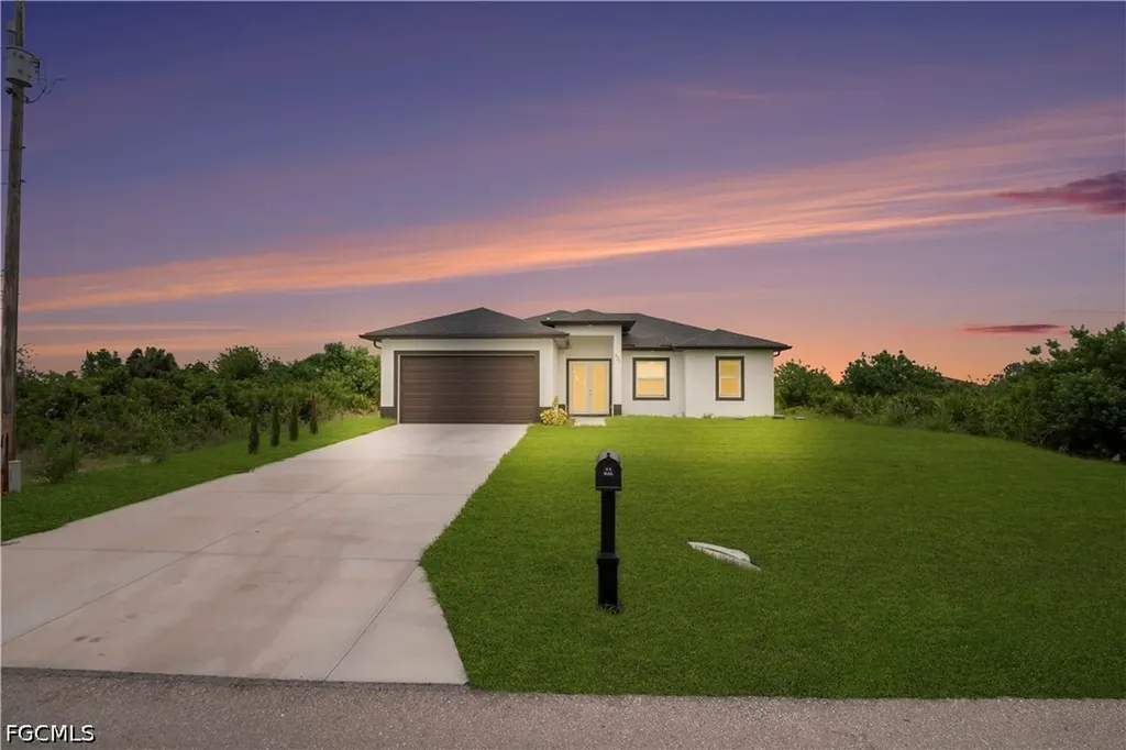 325 Paulcrest Avenue Lehigh Acres FL 33974