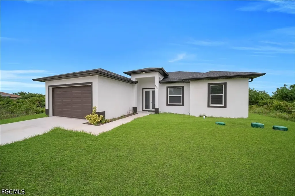 325 Paulcrest Avenue Lehigh Acres FL 33974