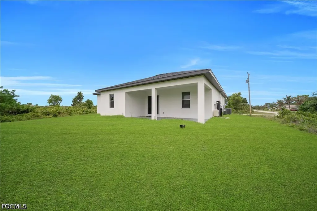 325 Paulcrest Avenue Lehigh Acres FL 33974