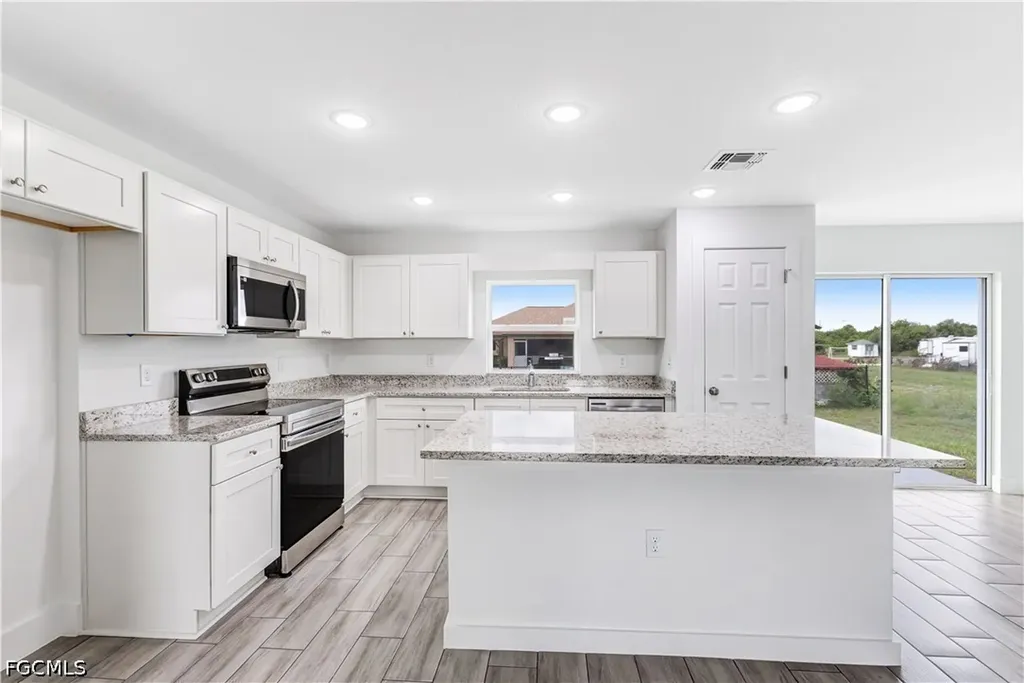 726 Camilla Street E Lehigh Acres FL 33974