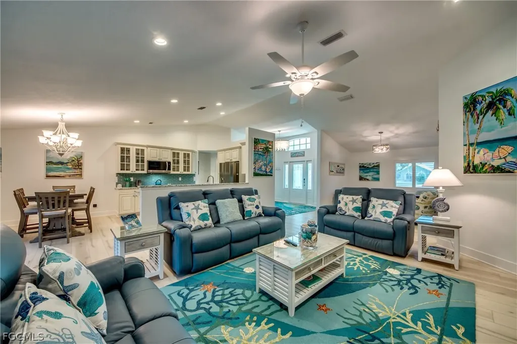 4924 SW 11th Court Cape Coral FL 33914