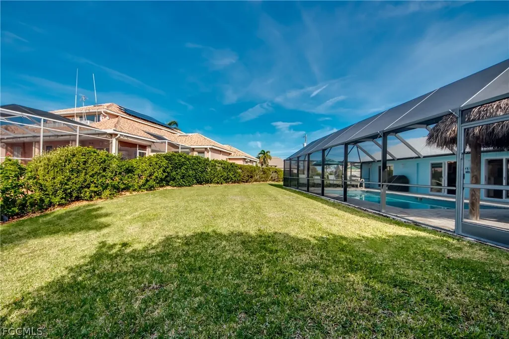 4924 SW 11th Court Cape Coral FL 33914