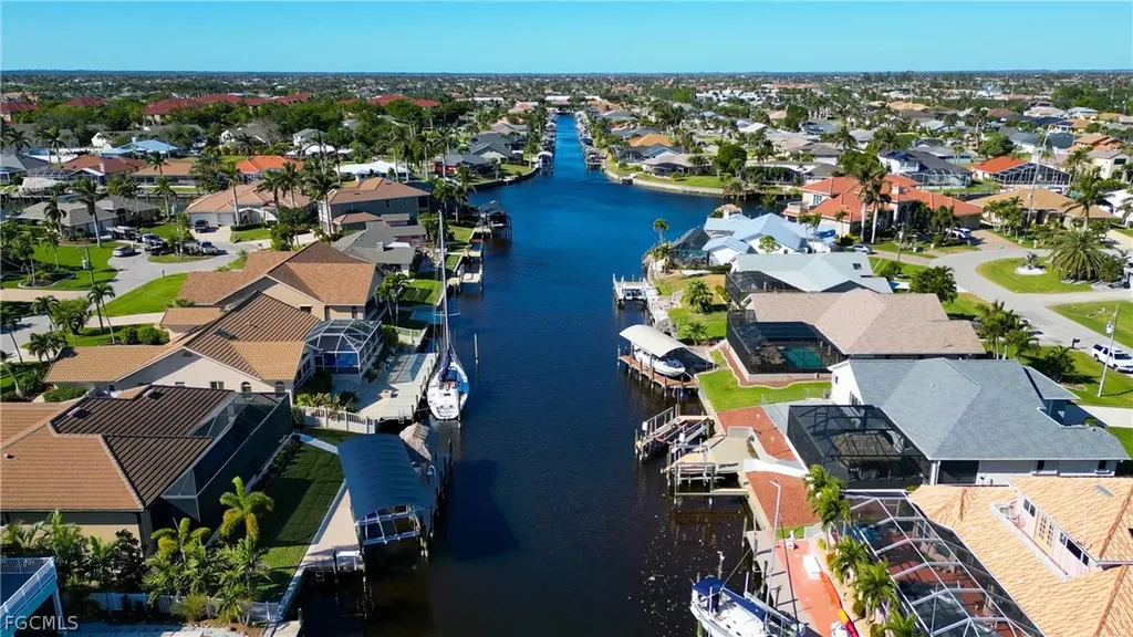 4924 SW 11th Court Cape Coral FL 33914