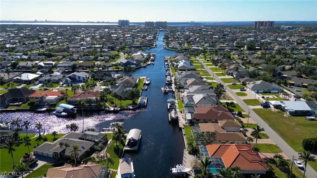 4924 SW 11th Court Cape Coral FL 33914