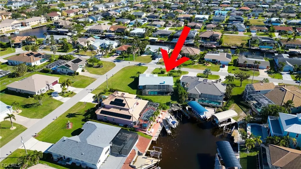 4924 SW 11th Court Cape Coral FL 33914