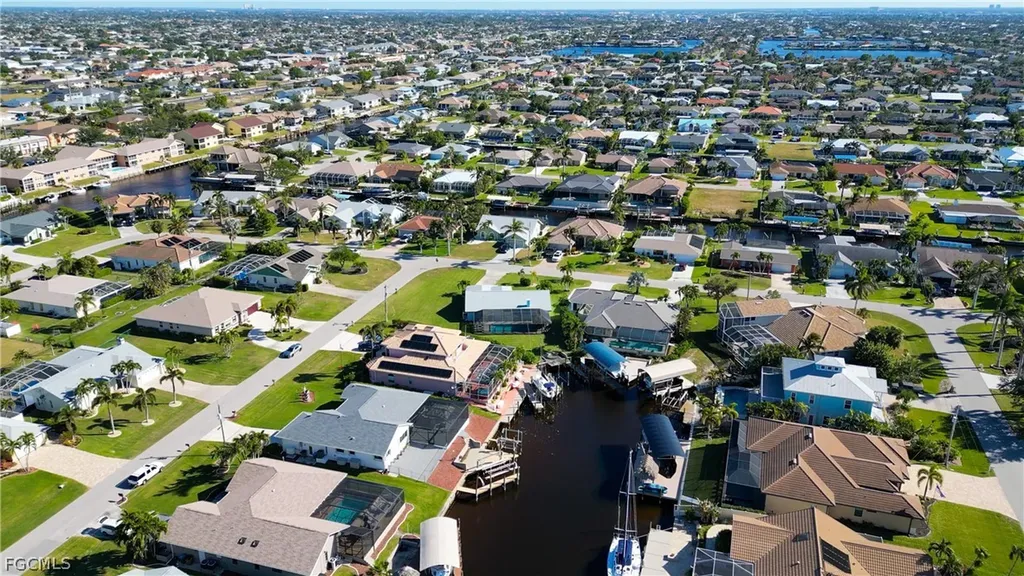4924 SW 11th Court Cape Coral FL 33914