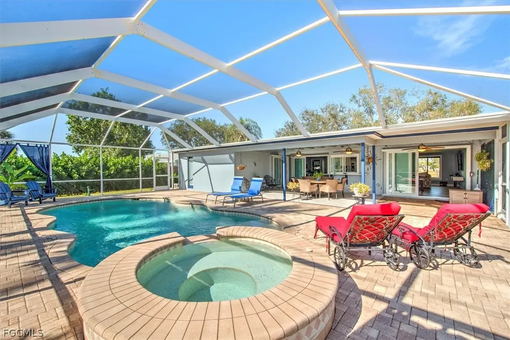 4771 Palmetto Terrace Estero FL 33928