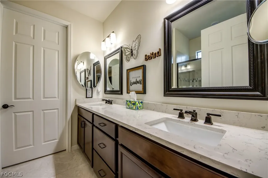 11986 Westmoreland Way Fort Myers FL 33913