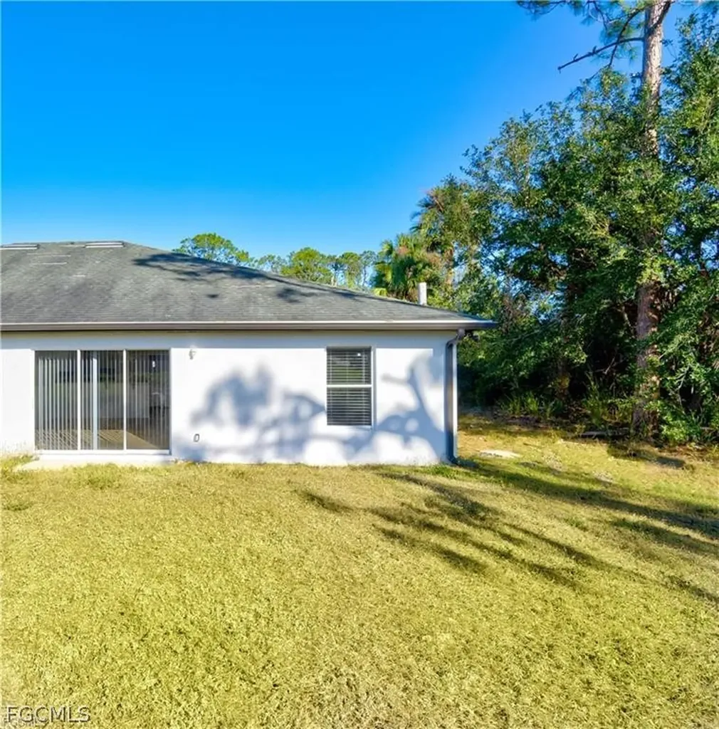 2705 Matena Avenue S Lehigh Acres FL 33973