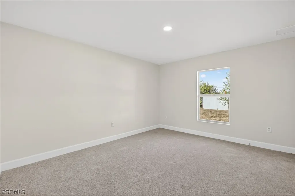 2500 NW 8th Place Cape Coral FL 33993