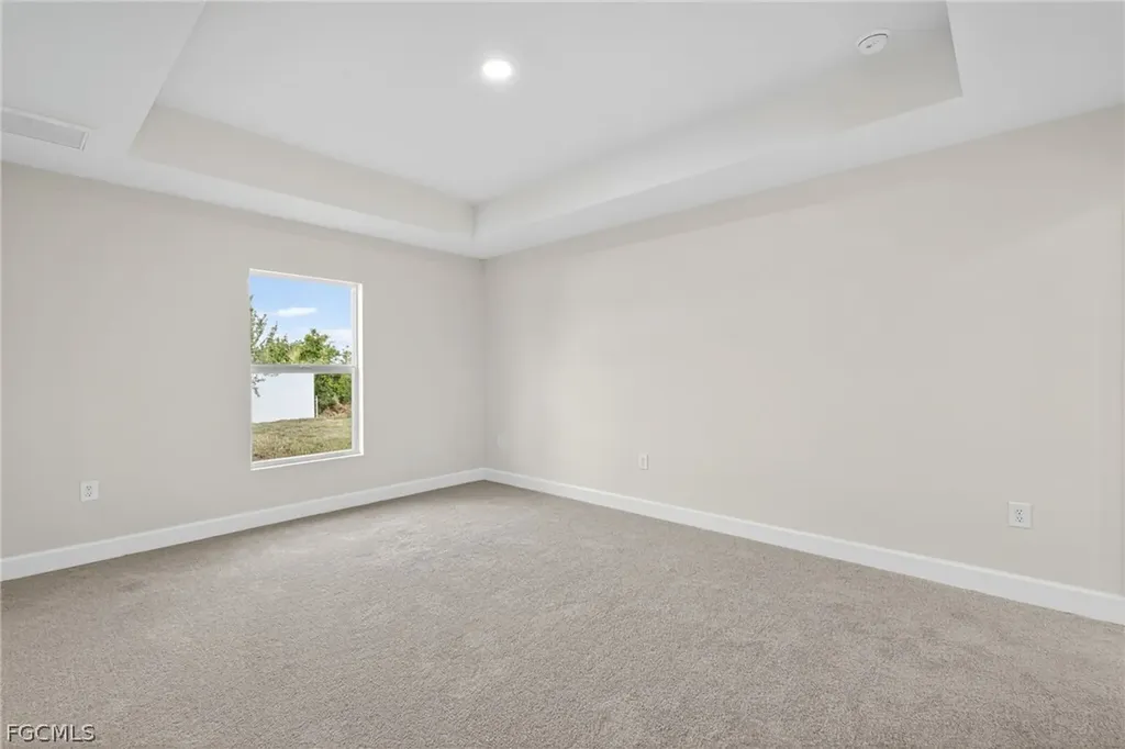 2500 NW 8th Place Cape Coral FL 33993