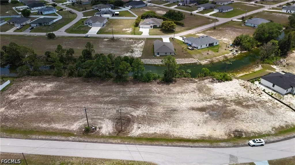 925 NW 3rd Place Cape Coral FL 33993