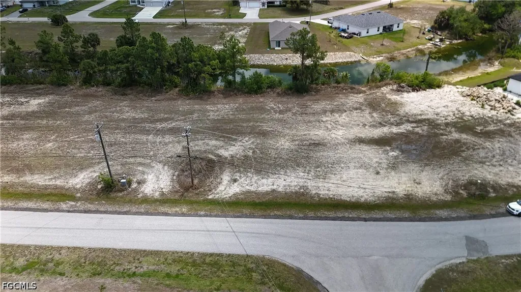 925 NW 3rd Place Cape Coral FL 33993