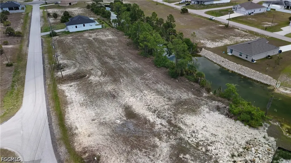925 NW 3rd Place Cape Coral FL 33993