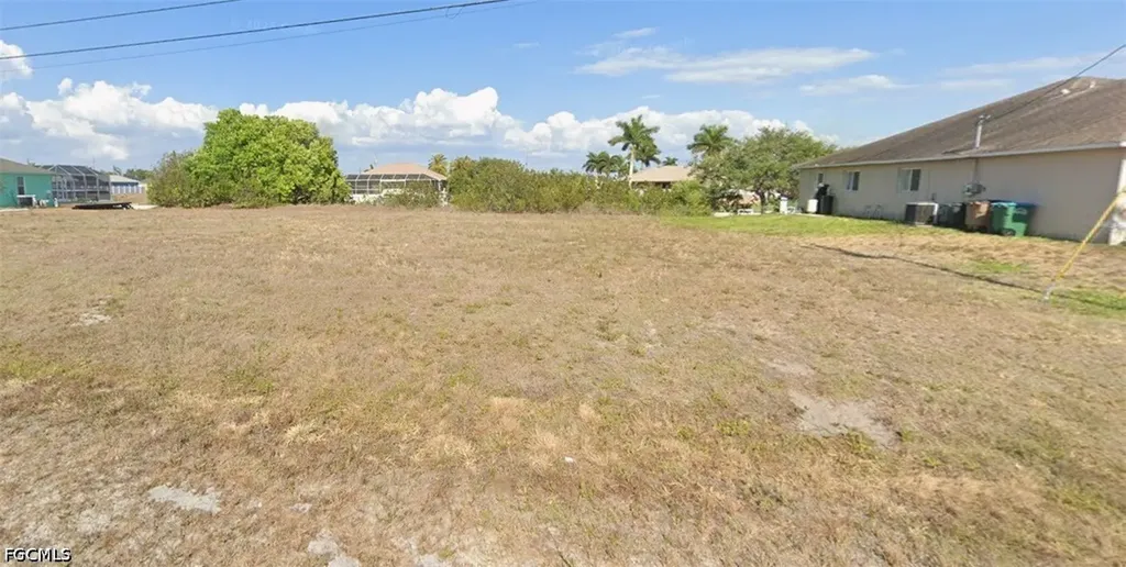 925 NW 3rd Place Cape Coral FL 33993