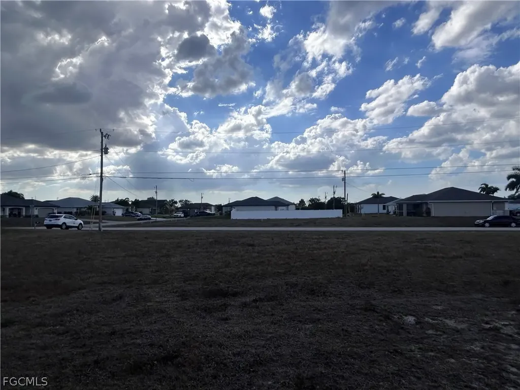925 NW 3rd Place Cape Coral FL 33993