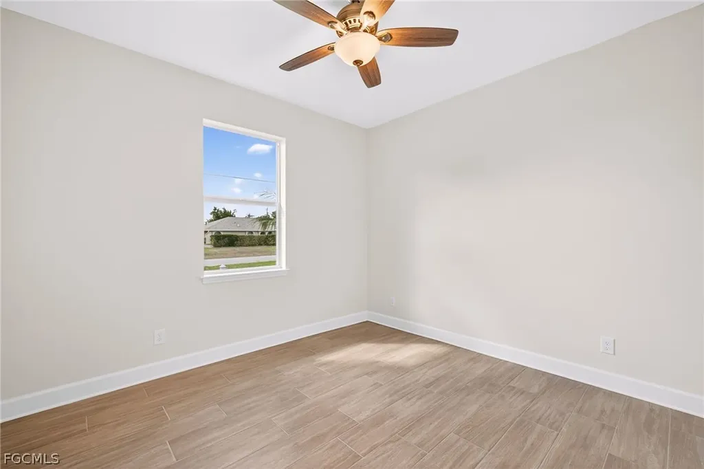 303 SE 1st Place Cape Coral FL 33990