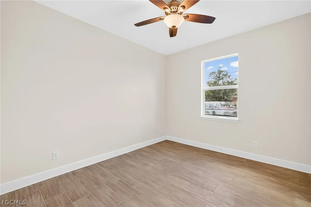 303 SE 1st Place Cape Coral FL 33990