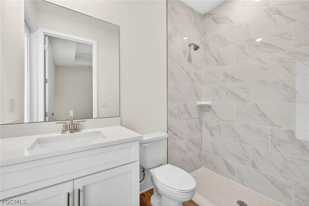 303 SE 1st Place Cape Coral FL 33990