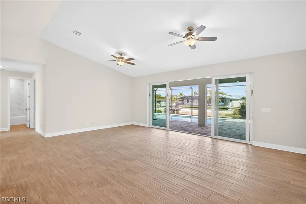 303 SE 1st Place Cape Coral FL 33990