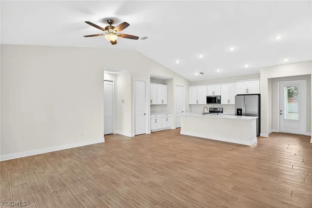 303 SE 1st Place Cape Coral FL 33990