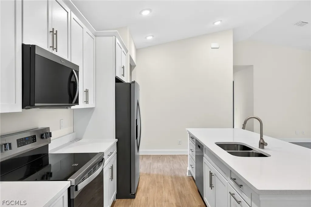 303 SE 1st Place Cape Coral FL 33990