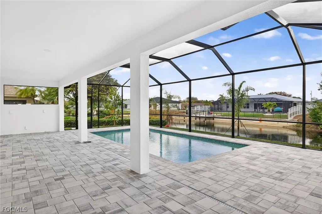 303 SE 1st Place Cape Coral FL 33990