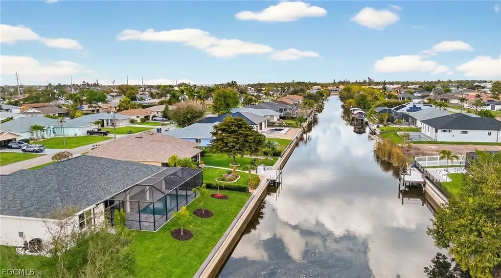 303 SE 1st Place Cape Coral FL 33990