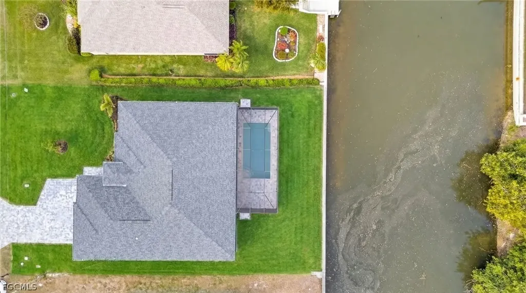 303 SE 1st Place Cape Coral FL 33990