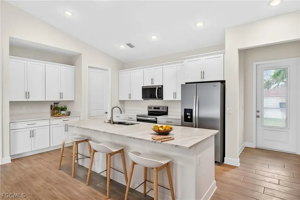 303 SE 1st Place Cape Coral FL 33990
