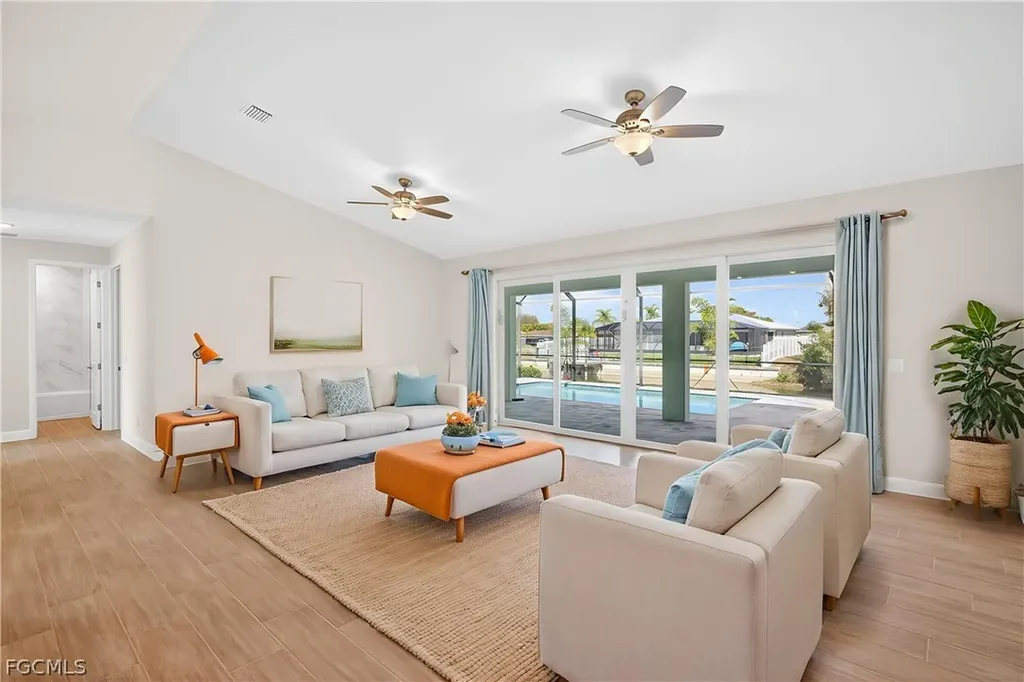 303 SE 1st Place Cape Coral FL 33990