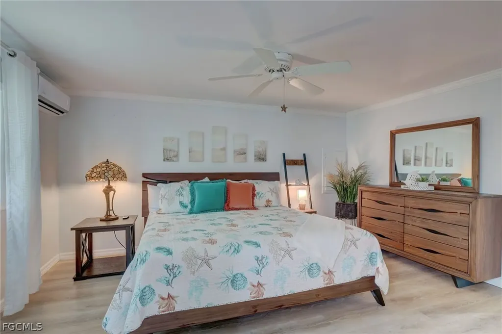 5554 Sir Walter Way North Fort Myers FL 33917