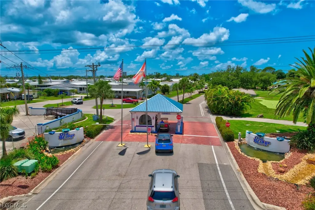 5554 Sir Walter Way North Fort Myers FL 33917