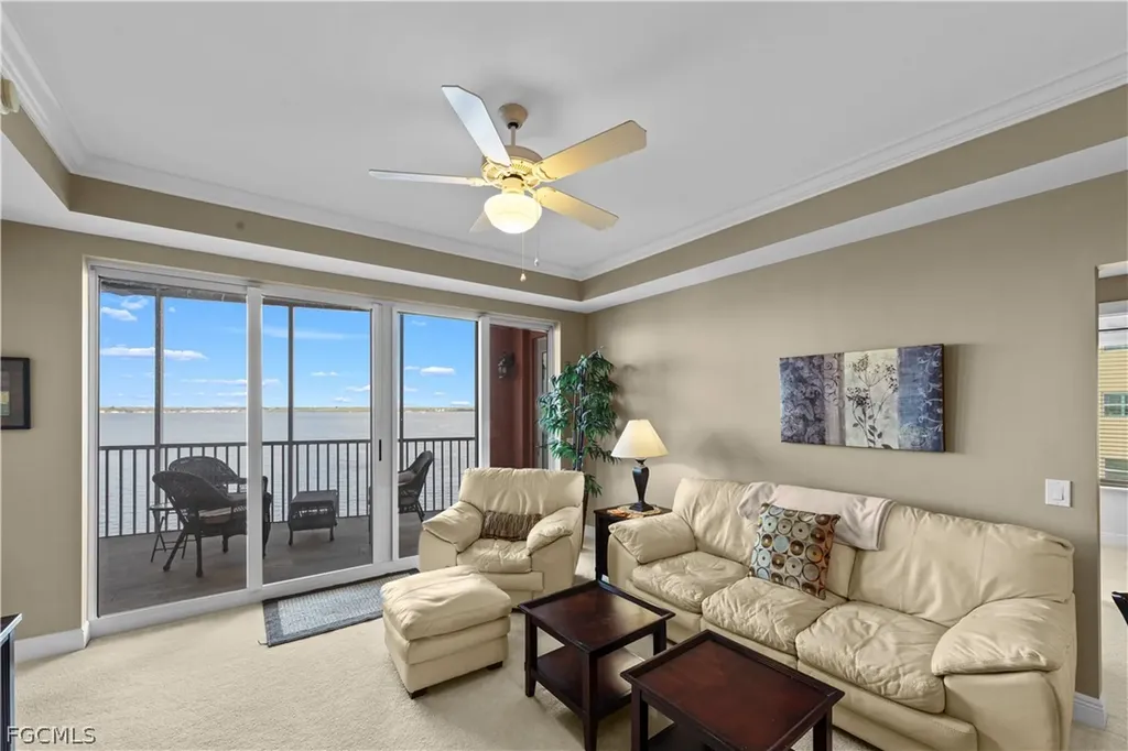 2745 1st Street Fort Myers FL 33916