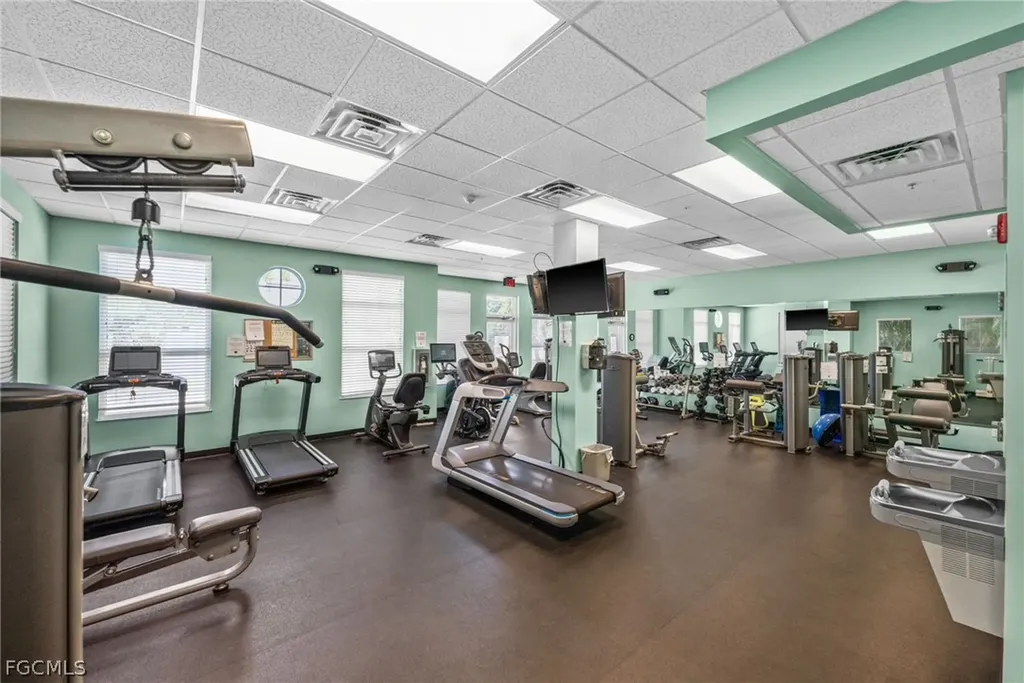 2745 1st Street Fort Myers FL 33916