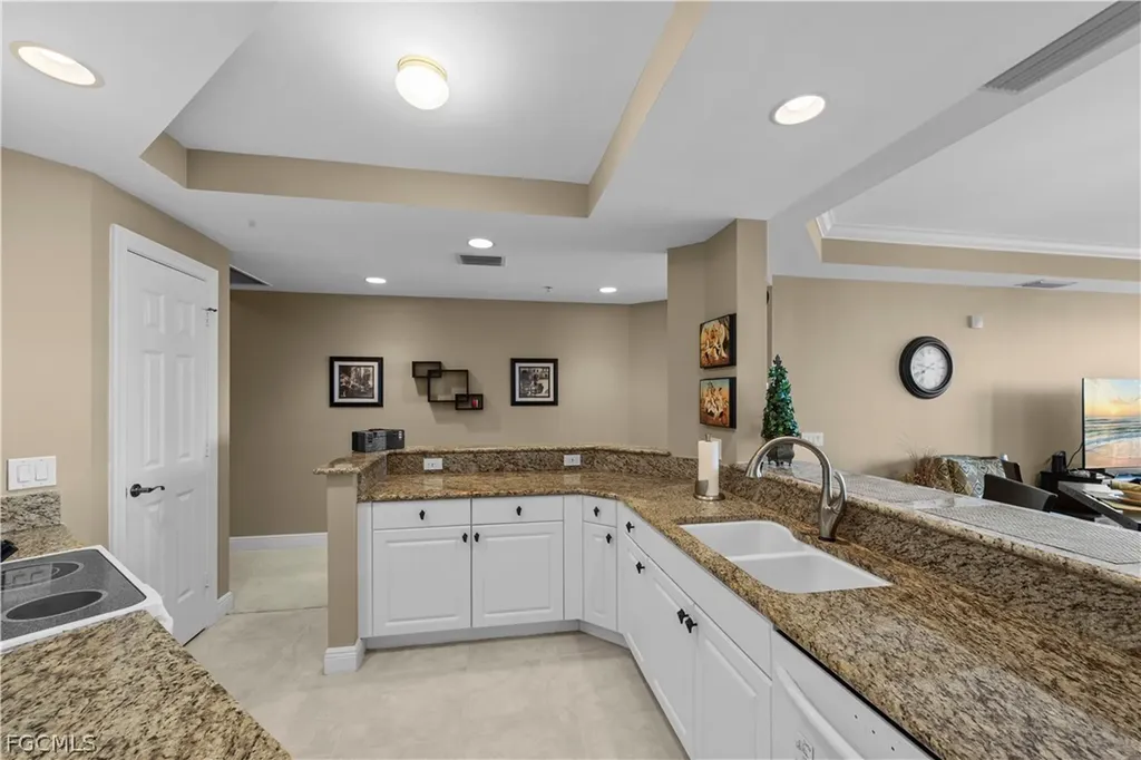 2745 1st Street Fort Myers FL 33916