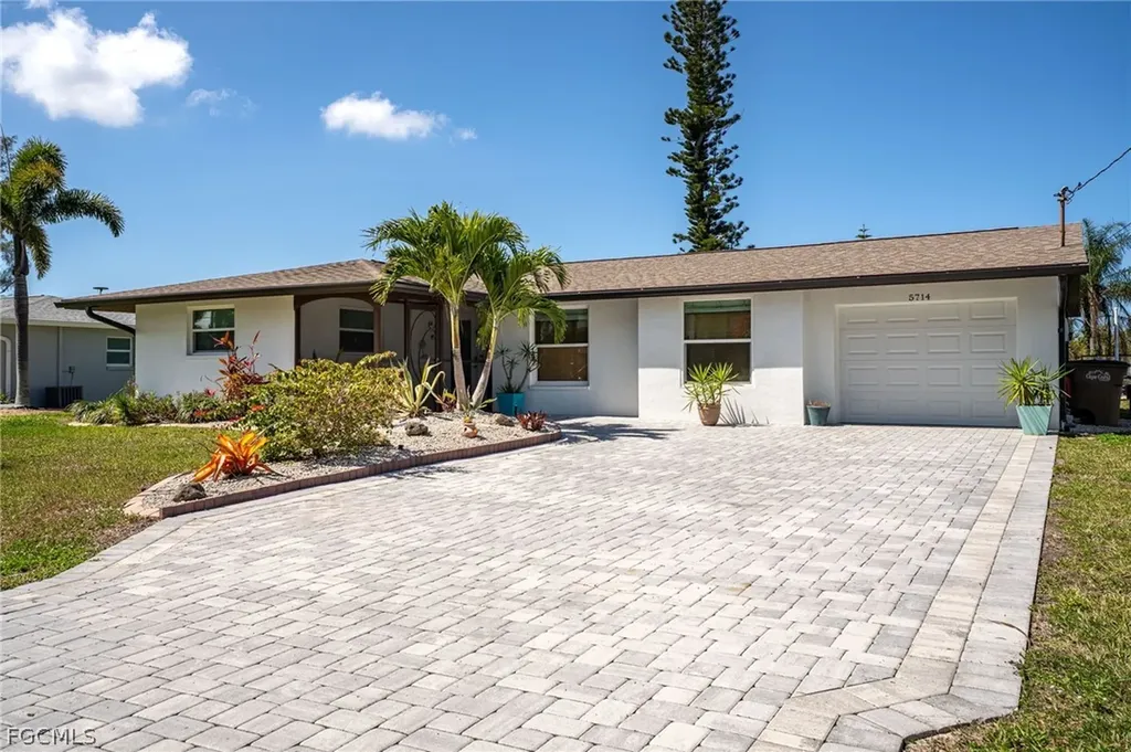 5714 SW 1st Court Cape Coral FL 33914