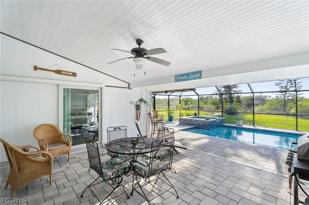 5714 SW 1st Court Cape Coral FL 33914
